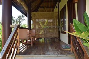 Jonas & Twins Resort