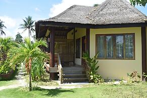 Jonas & Twins Resort