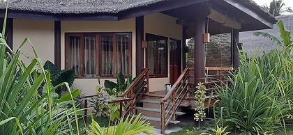 Jonas & Twins Resort