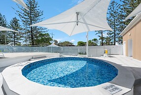 Peninsula Resort - Private Apartments