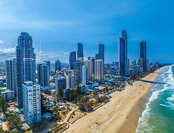 Peninsula Resort - Private Apartments