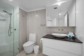 Peninsula Resort - Private Apartments