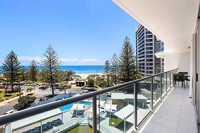 Peninsula Resort - Private Apartments