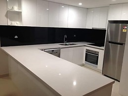 Peninsula Resort - Private Apartments