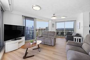 Peninsula Resort - Private Apartments