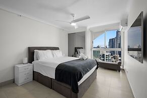 Peninsula Resort - Private Apartments