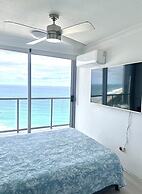 Peninsula Resort - Private Apartments