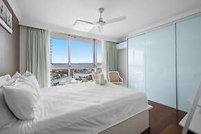 Peninsula Resort - Private Apartments