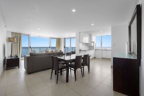 Peninsula Resort - Private Apartments