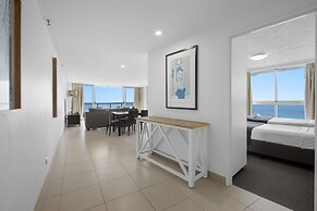 Peninsula Resort - Private Apartments