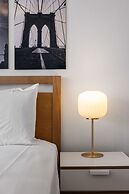 Peninsula Resort - Private Apartments