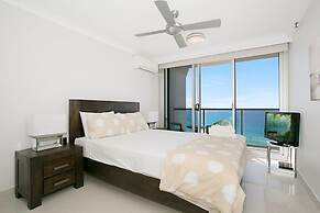 Peninsula Resort - Private Apartments