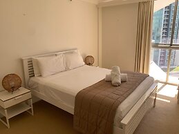 Peninsula Resort - Private Apartments