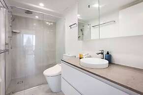 Peninsula Resort - Private Apartments