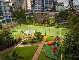 Peninsula Resort - Private Apartments