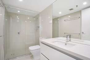 Peninsula Resort - Private Apartments