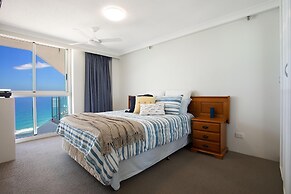 Peninsula Resort - Private Apartments