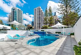 Peninsula Resort - Private Apartments