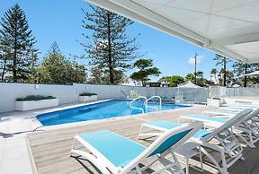 Peninsula Resort - Private Apartments