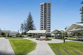 Peninsula Resort - Private Apartments