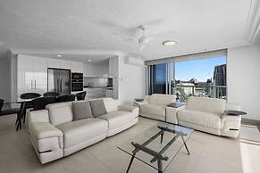 Peninsula Resort - Private Apartments