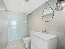 Peninsula Resort - Private Apartments