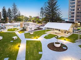 Peninsula Resort - Private Apartments