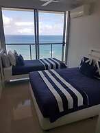 Peninsula Resort - Private Apartments