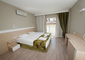 Seaden Sweet Park Hotel