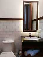 Are You And I Bed & Breakfast