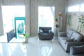 Are You And I Bed & Breakfast