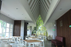 Are You And I Bed & Breakfast