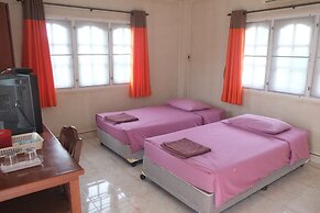 Baan Chom Chan Resort