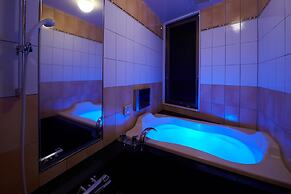 Hotel AQUA Blue Yokosuka - Adults Only