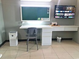 Fullroom 77 Srinakarin