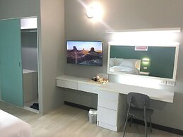 Fullroom 77 Srinakarin