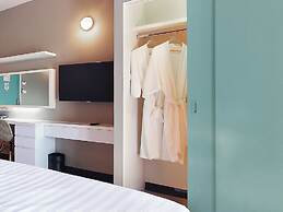 Fullroom 77 Srinakarin