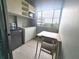 Fullroom 77 Srinakarin