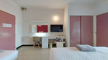 Fullroom 77 Srinakarin