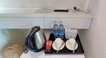 Fullroom 77 Srinakarin