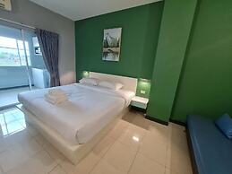 Fullroom 77 Srinakarin