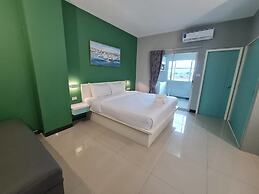 Fullroom 77 Srinakarin