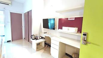 Fullroom 77 Srinakarin