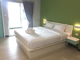 Fullroom 77 Srinakarin