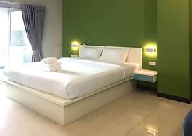 Fullroom 77 Srinakarin