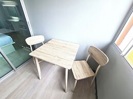 Fullroom 77 Srinakarin