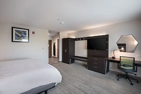 Holiday Inn Express & Suites Chicago - Hoffman Estates by IHG