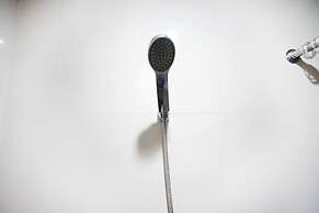 Kamarku Apartment @ The Edge