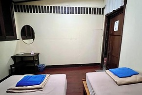 Baan Lanna At Phrasingh