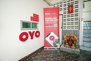 OYO 525 MRT Phetkasem 48 Place